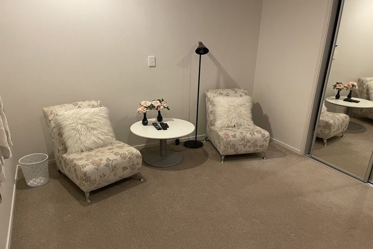 Photo of property in 36 Glenmore Road, Sunnyhills, Auckland, 2010