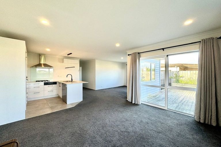 Photo of property in 104 Kuaka Drive, Takanini, 2112
