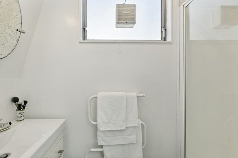 Photo of property in 3b Telford Terrace, Oriental Bay, Wellington, 6011