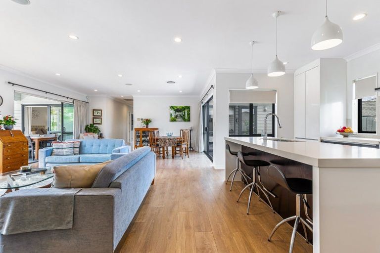 Photo of property in 91 Pohutukawa Parade, Riverhead, 0820