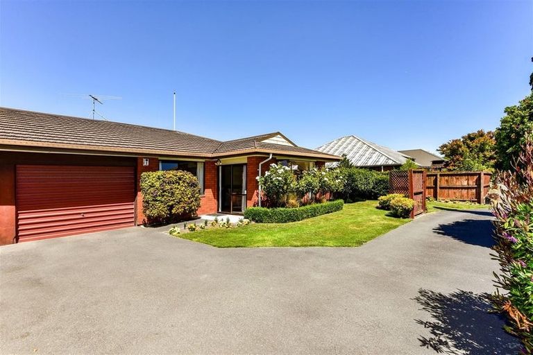 Photo of property in 9a Tivoli Place, Bishopdale, Christchurch, 8053