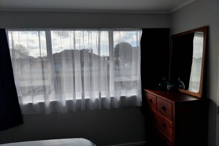 Photo of property in 70a Featherston Street, Takaro, Palmerston North, 4412