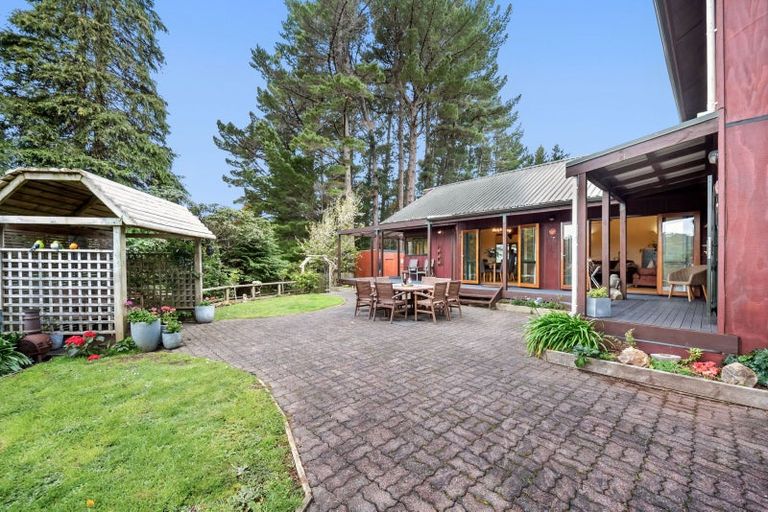 Photo of property in 3 Roseveare Grove, Te Marua, Upper Hutt, 5018