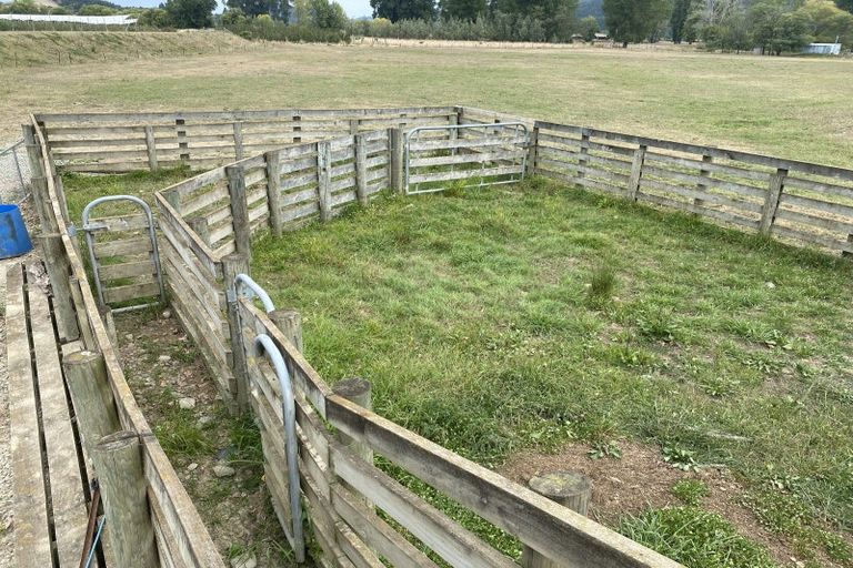 Photo of property in 83 Douglas Road, Motueka, 7196