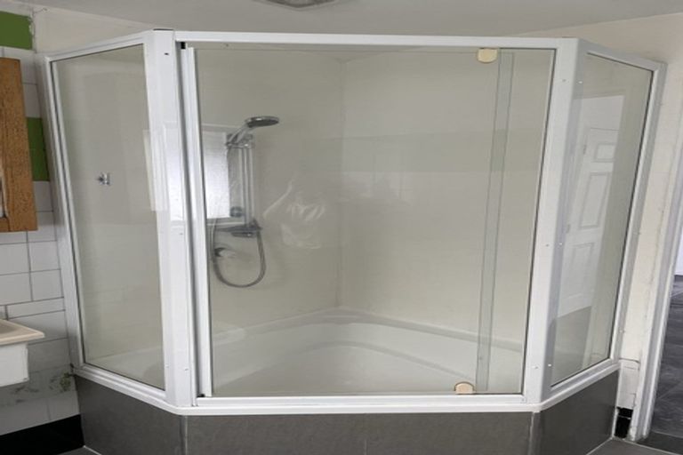 Photo of property in 65 Glenvar Road, Torbay, Auckland, 0630