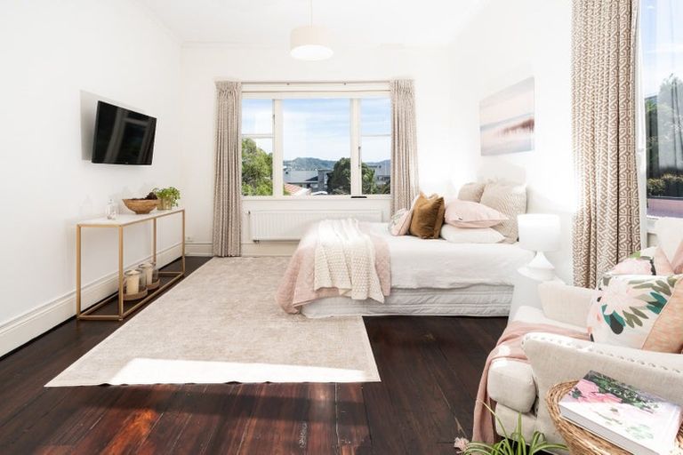 Photo of property in 19 Roy Street, Newtown, Wellington, 6021