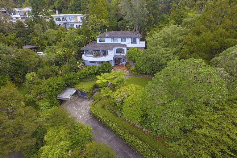 Photo of property in 1 Park Road, Titirangi, Auckland, 0604