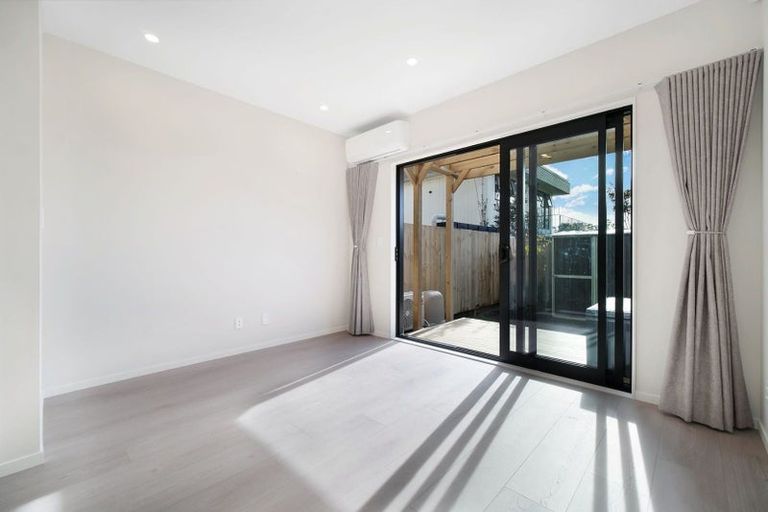 Photo of property in 6/65 Moire Road, Massey, Auckland, 0614