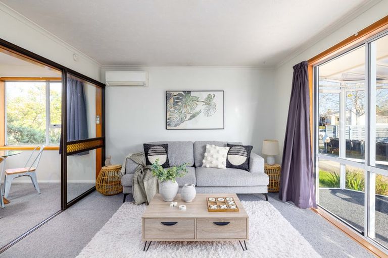 Photo of property in 51 Wingate Street, Redwood, Christchurch, 8051