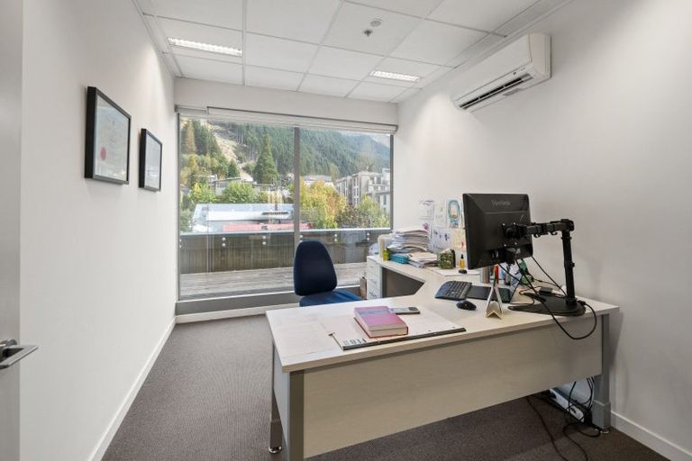 Photo of property in 32 Rees Street, Duntroon, Oamaru, 9494