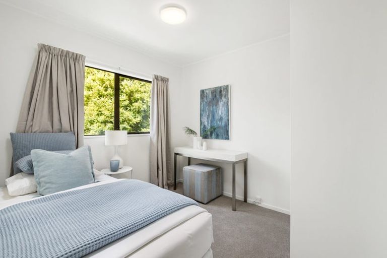 Photo of property in 1/12 Corunna Road, Milford, Auckland, 0620