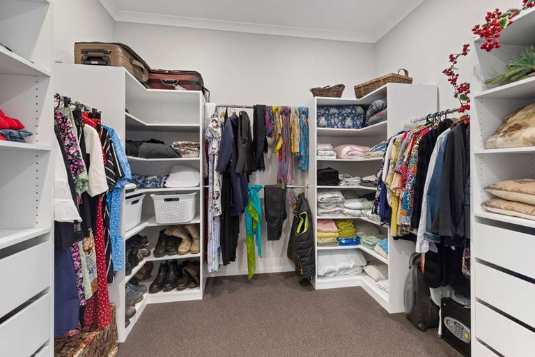 Photo of property in 373 Broadway, Stratford, 4332