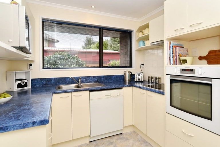 Photo of property in 1/30 Westgrove Avenue, Avonhead, Christchurch, 8042