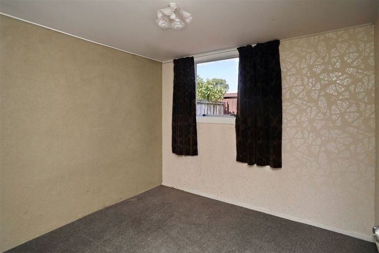 Photo of property in 2/275 Hendersons Road, Hoon Hay, Christchurch, 8025