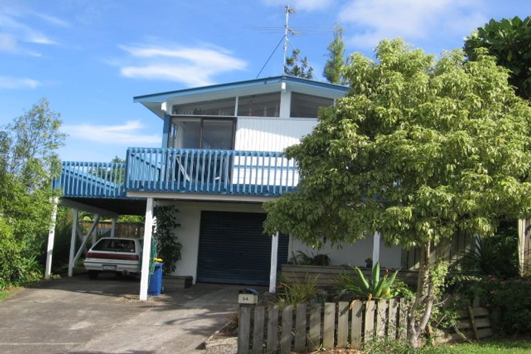 Photo of property in 54 Farwood Drive, Henderson, Auckland, 0612