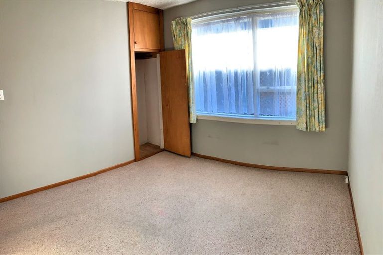 Photo of property in 42 Inwoods Road, Parklands, Christchurch, 8083