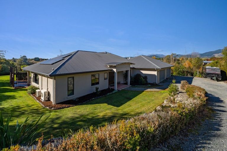 Photo of property in 89 Totara View Road, Wakefield, 7095