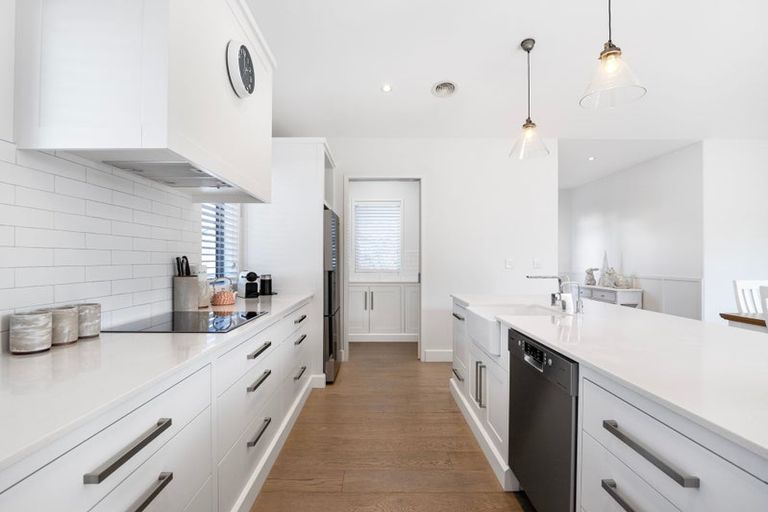 Photo of property in 1 Astelia Lane, Papamoa Beach, Papamoa, 3118