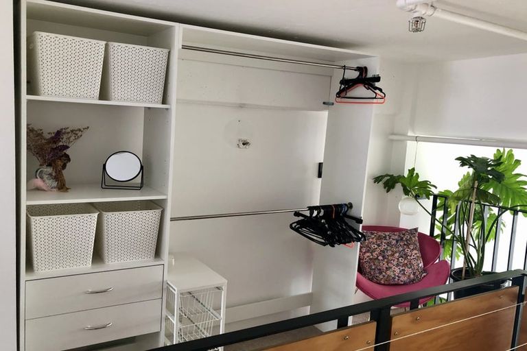 Photo of property in Qba Apartments, 1j/51 Webb Street, Mount Cook, Wellington, 6011