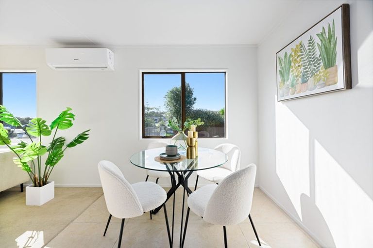 Photo of property in 2/33 Lavelle Road, Henderson, Auckland, 0612