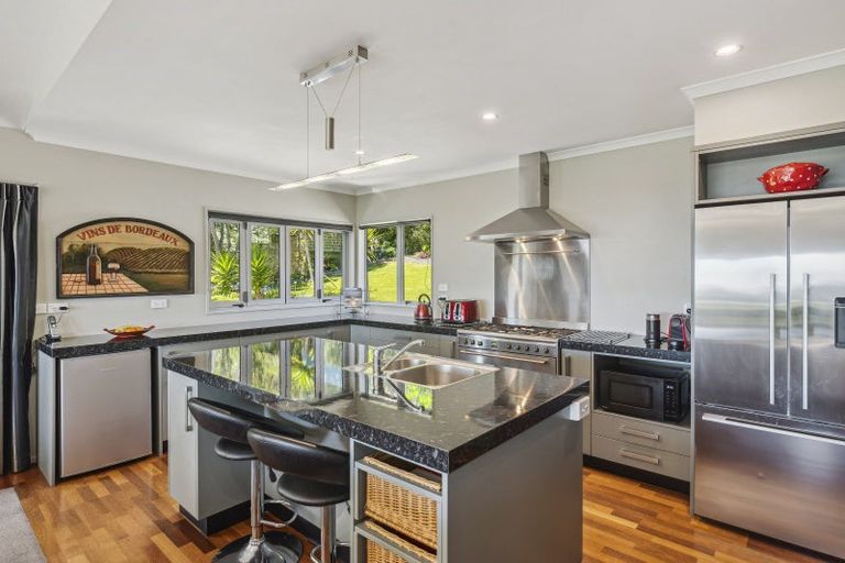 Photo of property in 27a Kotare Street, Waikanae, 5036