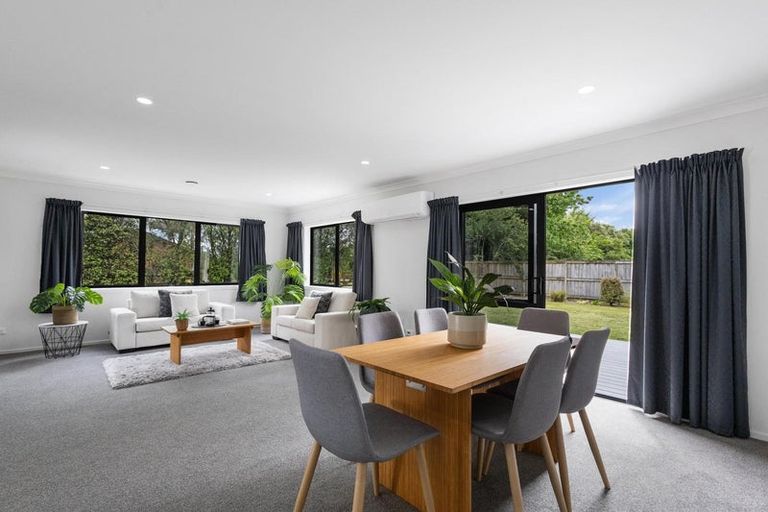 Photo of property in 59b Saint Kilda Road, Cambridge, 3434