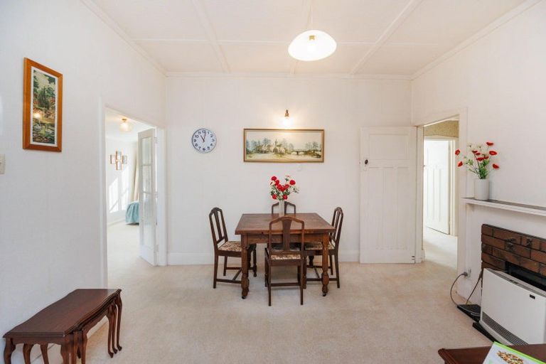 Photo of property in 74 Shamrock Street, Takaro, Palmerston North, 4412