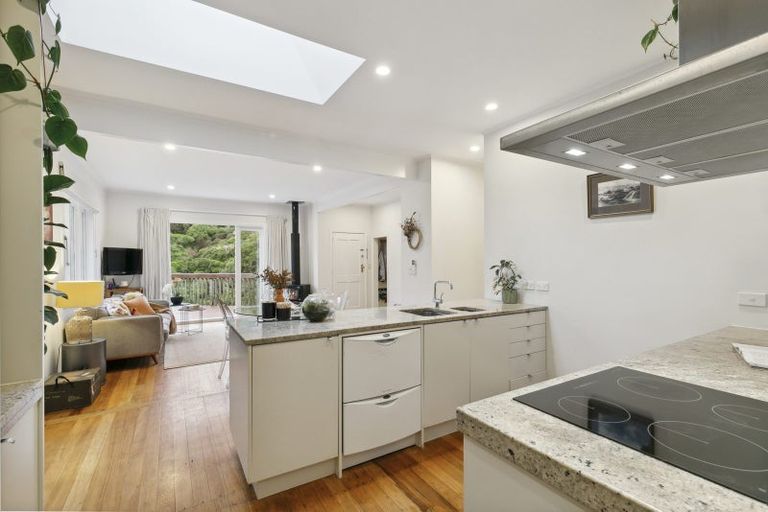 Photo of property in 49 Albemarle Road, Northland, Wellington, 6012