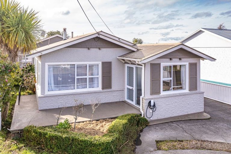 Photo of property in 35 Durie Street, Durie Hill, Whanganui, 4500