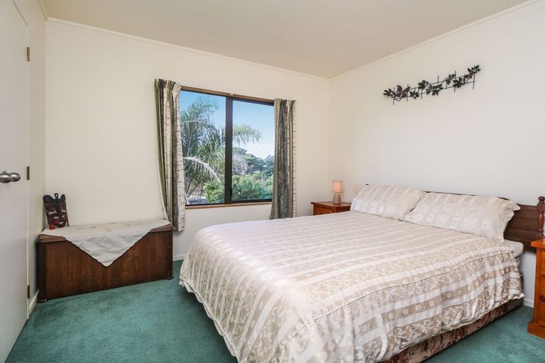 Photo of property in 20 Killygordon Place, Massey, Auckland, 0614