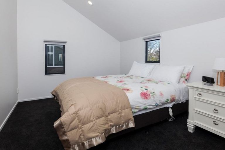 Photo of property in 10/388 Montreal Street, Christchurch Central, Christchurch, 8013