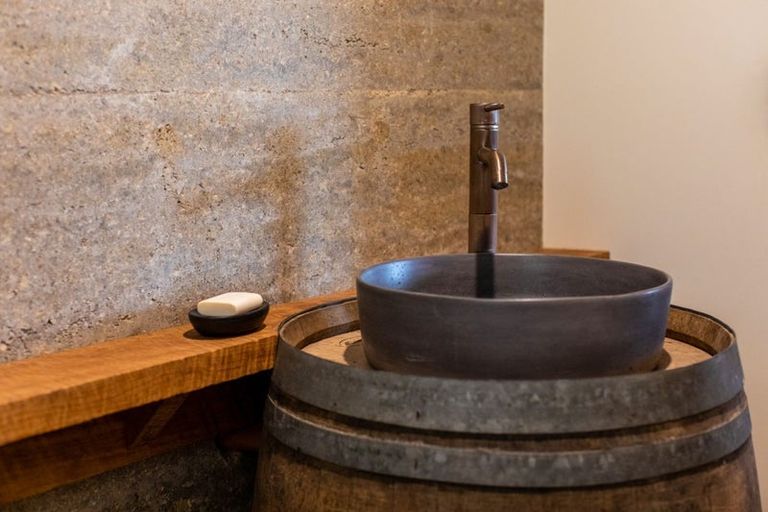 Photo of property in 16 Pennyroyal Place, Te Kamo, Kamo, 0185