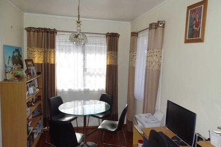 Photo of property in 4 Mangarata Avenue, Papatoetoe, Auckland, 2025