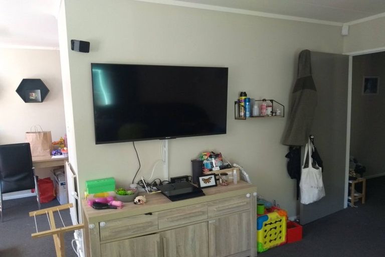 Photo of property in 79a-b Martin Road, Paraparaumu Beach, Paraparaumu, 5032