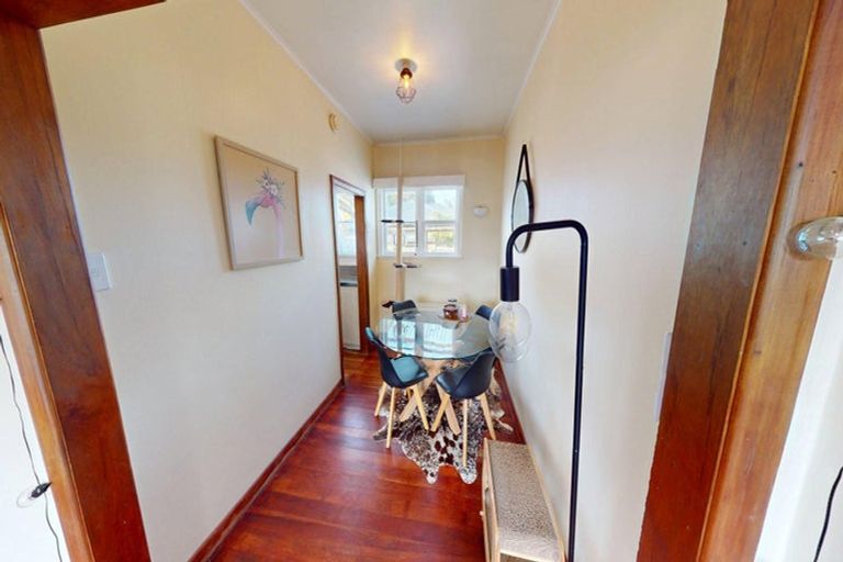 Photo of property in 534 Featherston Street, Roslyn, Palmerston North, 4414
