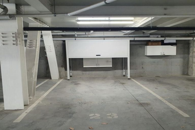 Photo of property in Wyndham Gardens Apartments, 410/30u Red Oaks Drive, Frankton, Queenstown, 9300