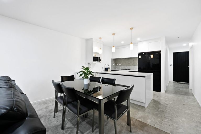 Photo of property in 60a Fitzwater Place, Henderson, Auckland, 0612