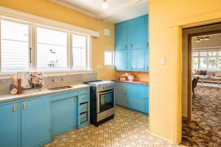 Photo of property in 202 The Parade, Island Bay, Wellington, 6023