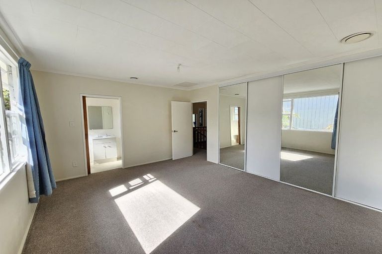 Photo of property in 11 Nagpur Terrace, Broadmeadows, Wellington, 6035