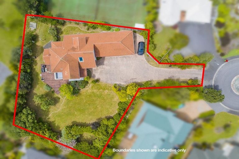 Photo of property in 15 Compass Court, Paraparaumu, 5032