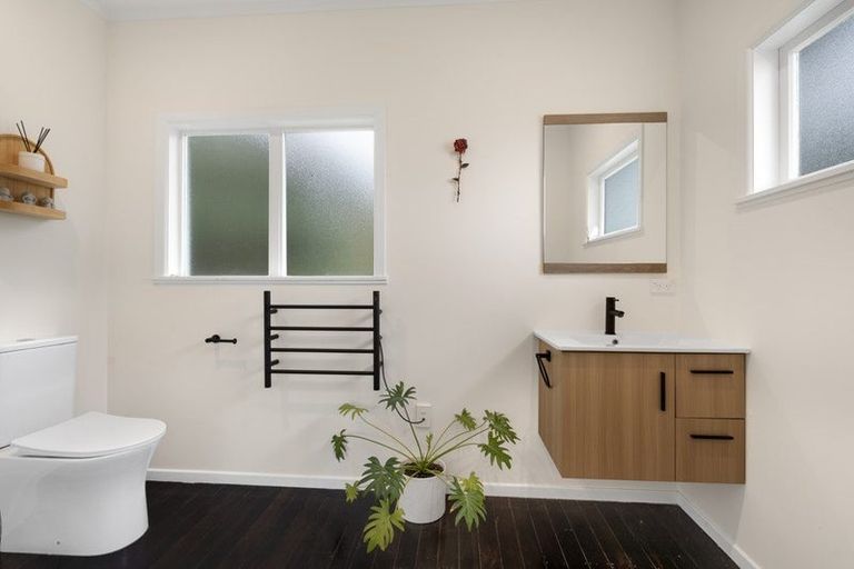 Photo of property in 539 Krippner Road, Puhoi, Silverdale, 0994