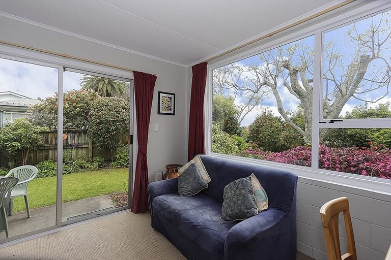 Photo of property in 138 Welcome Bay Road, Welcome Bay, Tauranga, 3112