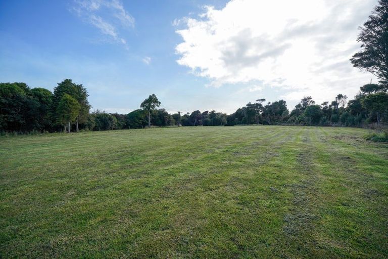 Photo of property in 348 Mason Road, Seaward Bush, Invercargill, 9871