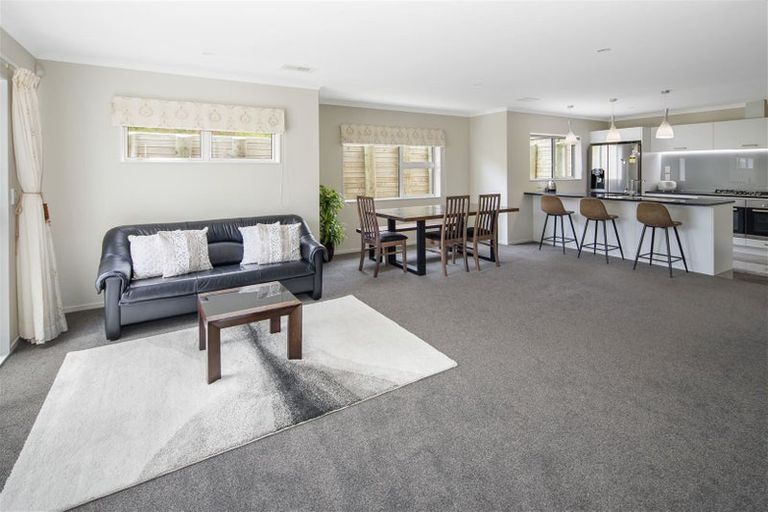 Photo of property in 7 Prestwich Rise, Churton Park, Wellington, 6037