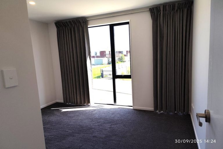 Photo of property in 4 Chatsworth Crescent, Pakuranga Heights, Auckland, 2010