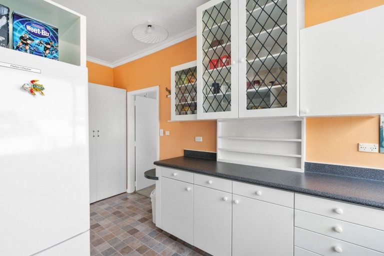 Photo of property in 3 Worcester Street, Levin, 5510