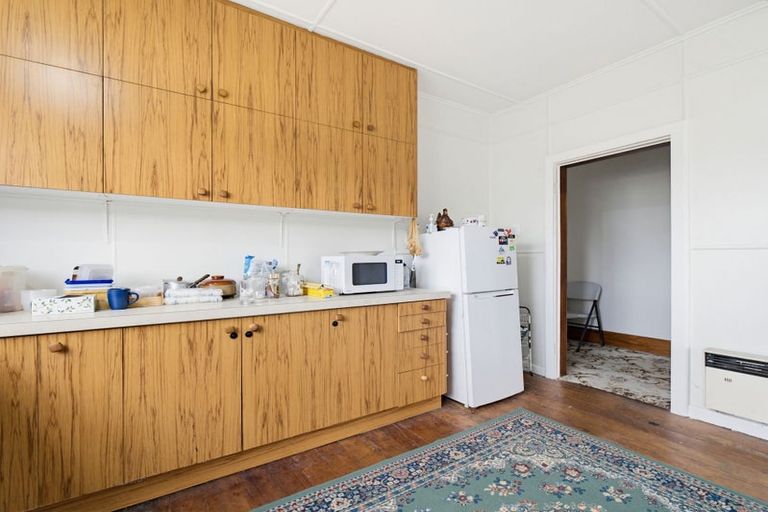 Photo of property in 176 Winchester Street, Levin, 5510