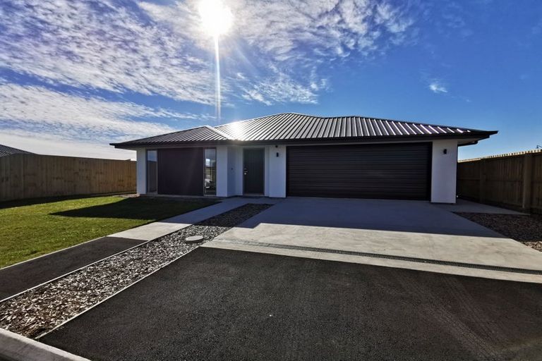 Photo of property in 19 Lewis Crescent, Rolleston, 7614