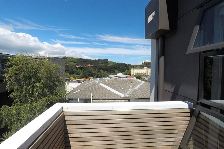 Photo of property in Detroit Apartments, 206/181u Tasman Street, Mount Cook, Wellington, 6021