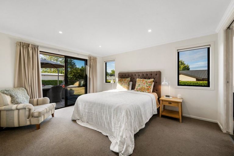 Photo of property in 11 Mcfarlane Terrace, Wanaka, 9305